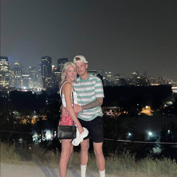 ELLA - Picture 7 of 8